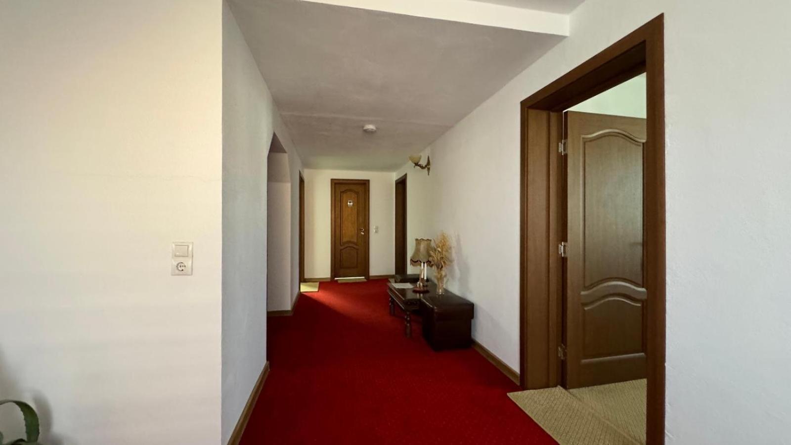 Casa Nicoladis Apartman Zărneşti Kültér fotó