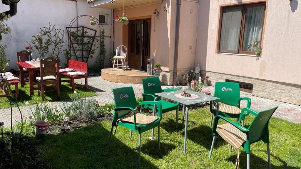 Casa Nicoladis Apartman Zărneşti Kültér fotó